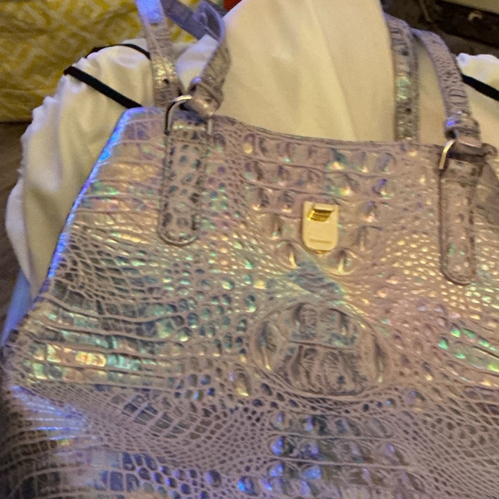 Brahmin Iridescent Shoulder Bag
Measurements in pictures